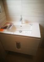 Rekonštrukcia bytového jadra Liptovský Mikuláš - osadenie umývadla