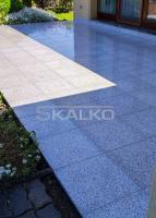 Osadenie dlažby na terase